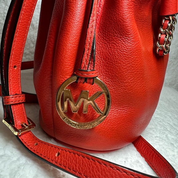 Michael Kors Red Bucket Shoulder Bag - Picture 7 of 10
